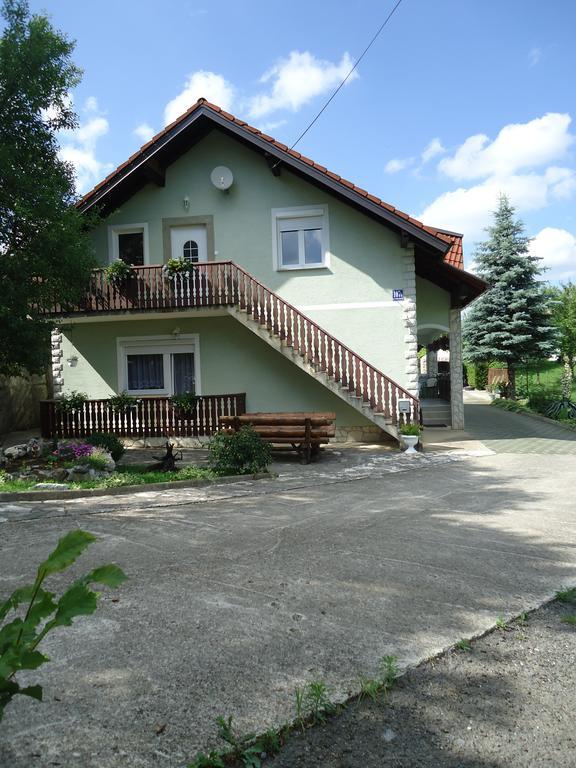 Guesthouse Miha Раковица Экстерьер фото